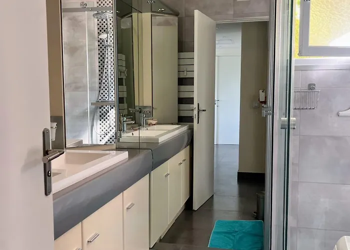 Apartment Splendide 3 Pieces Vue Antibes